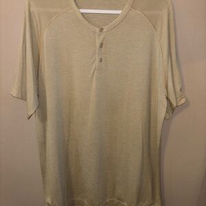 Men’s Lululemon XXL Shirt